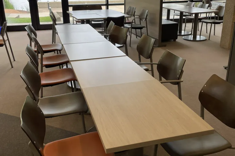Clean Cafeteria tables