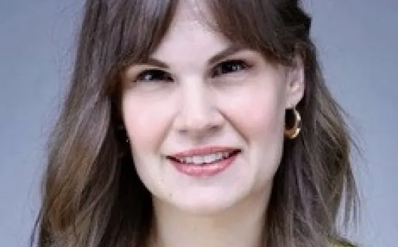 Dr. Laura Honegger