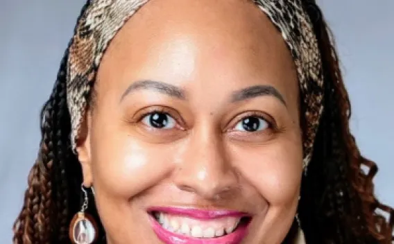 Dr. Tiffani Robertson