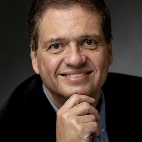 Dr Carlos Ferran